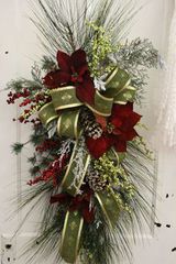 Decorations with greenry and red bows